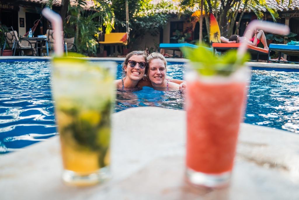 drinks by the pool - travelling colombia